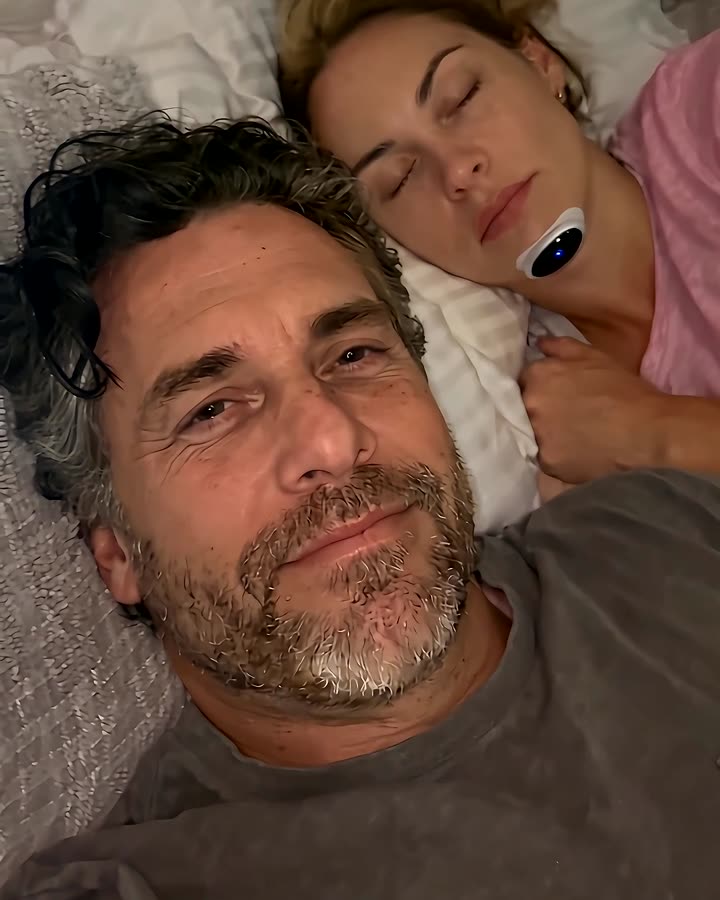 Picks up snoring. Gentle pulse.